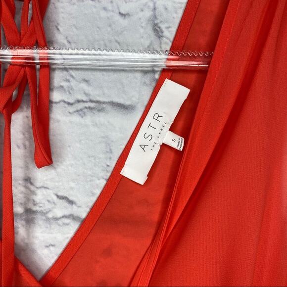 Revolve ASTR The Label Coral Red V-Neck Surplice Romper Small - Picture 5 of 6